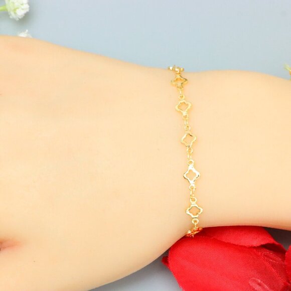 "Elegant & Trendy Bracelet, A Perfect Gift for Women, Thoughtful, EVCH1575 - Picture 3 of 10